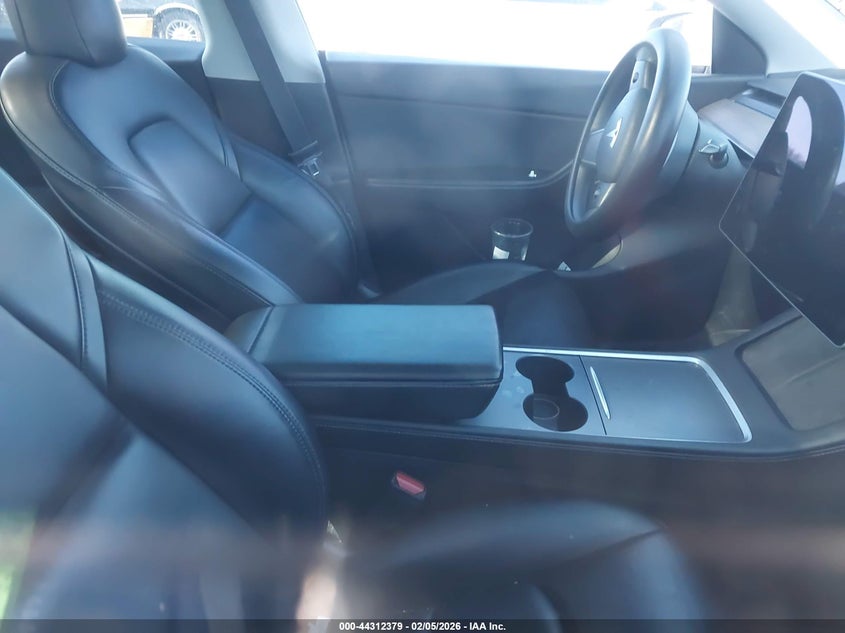 2022 Tesla Model Y Performance Dual Motor All-Wheel Drive