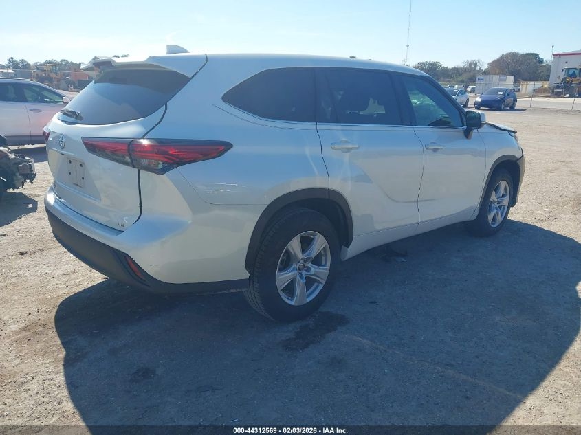 2021 Toyota Highlander Le