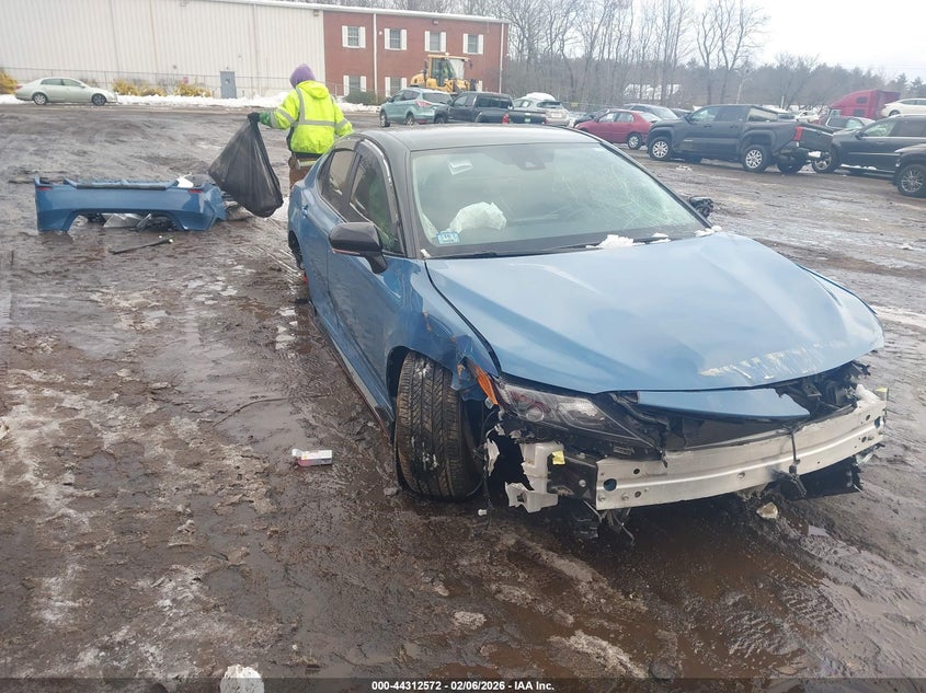 2022 Toyota Camry Trd