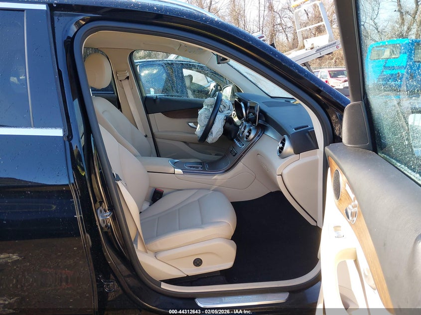 2022 Mercedes-Benz Glc 300 4Matic Suv