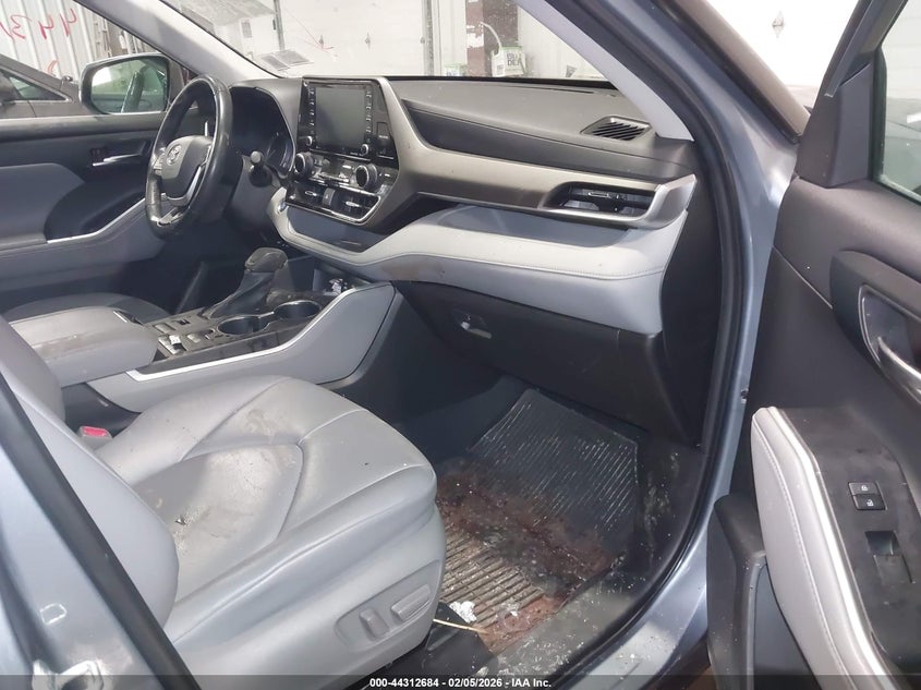 2022 Toyota Highlander Xle