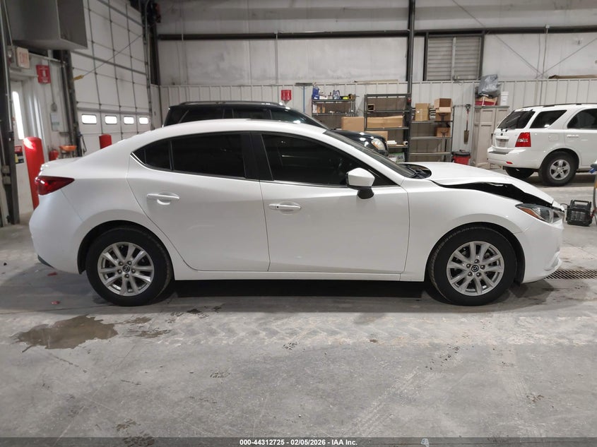2016 Mazda 3 2.0 I Touring white Lot 111044312725 Vin 3MZBM1V72GM244388