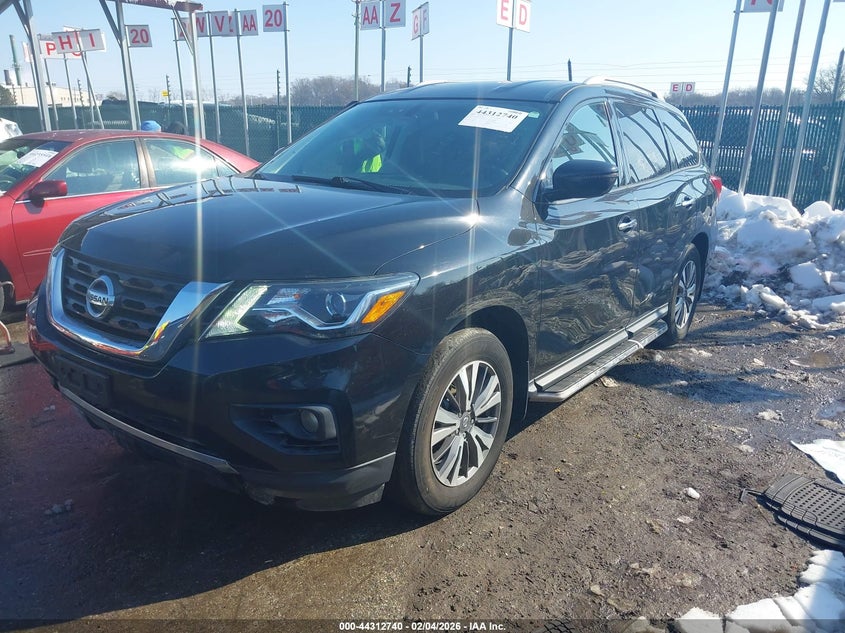 2019 Nissan Pathfinder Sv