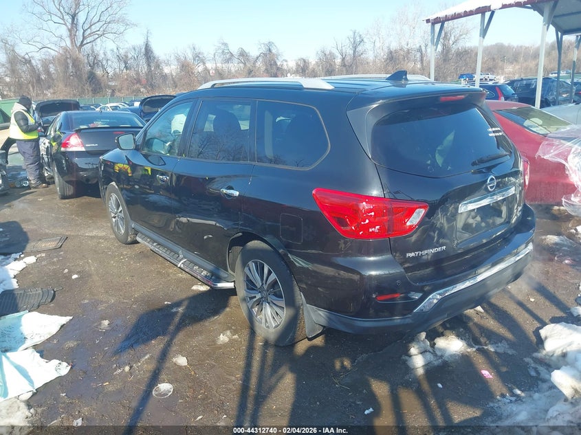2019 Nissan Pathfinder Sv