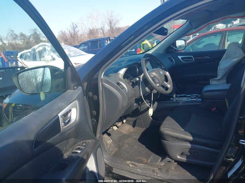 2019 Nissan Pathfinder Sv