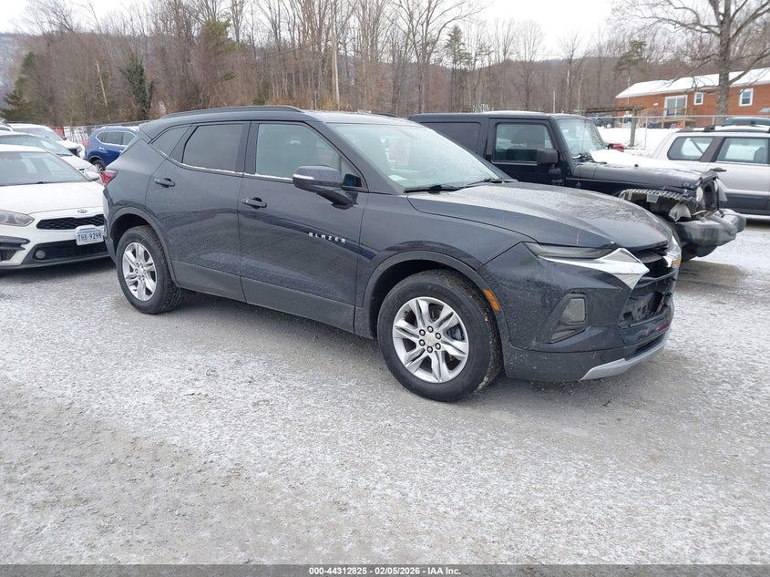 2020 CHEVROLET BLAZER auction photo 1