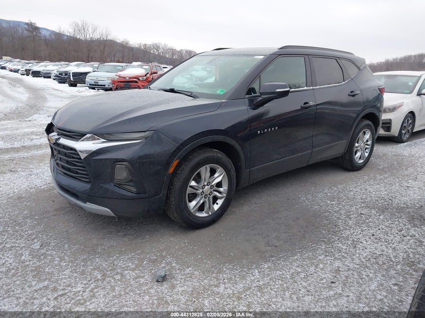 2020 CHEVROLET BLAZER auction photo 2