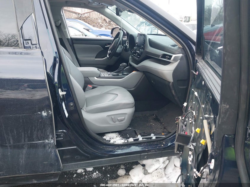 2020 Toyota Highlander Xle