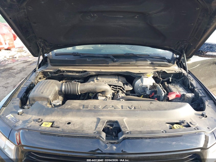 2020 RAM 1500 - vista 10