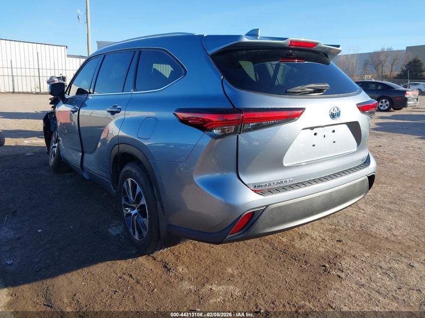 2022 Toyota Highlander Hybrid Xle