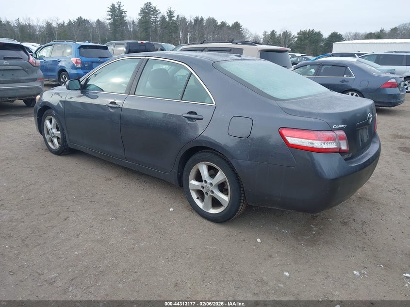 2011 Toyota Camry Le