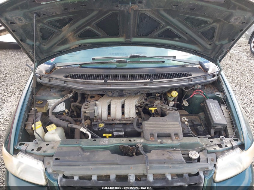 1999 Plymouth Voyager VIN: 2P4GP25R7XR393438 Lot: 44313306