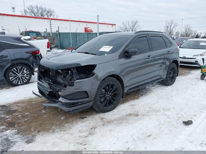2023 Ford Edge Se