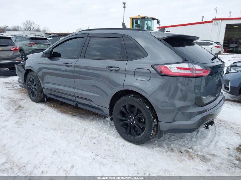 2023 Ford Edge Se
