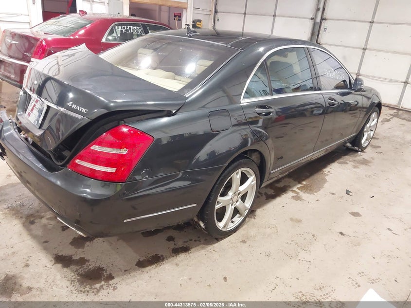2013 Mercedes-Benz S 550 4Matic