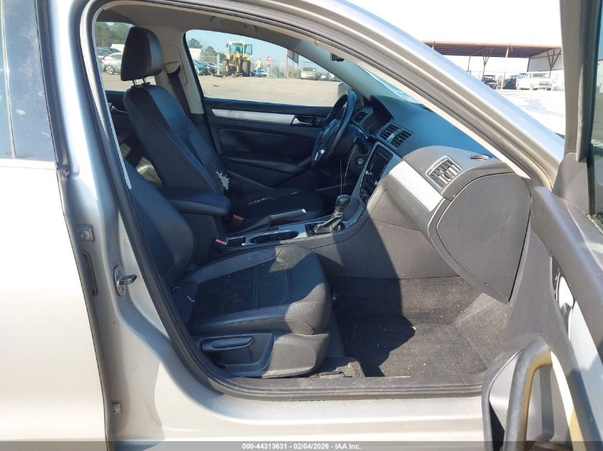 2013 Volkswagen Passat 2.5L Se