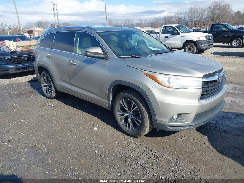 2016 Toyota Highlander Xle V6