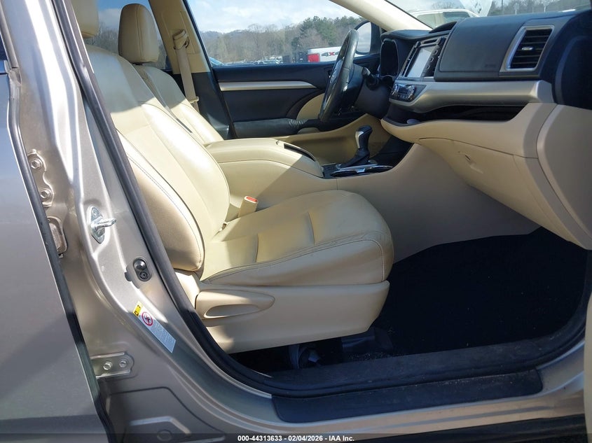 2016 Toyota Highlander Xle V6