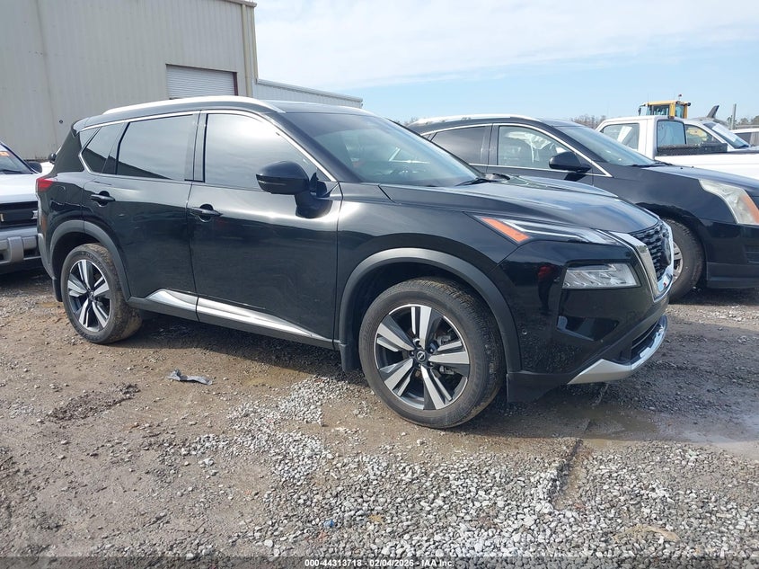 2023 Nissan Rogue Platinum Fwd