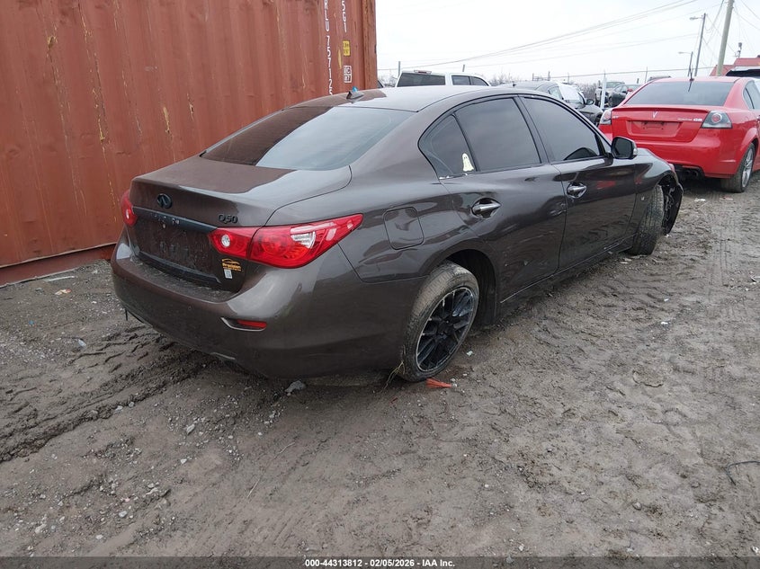 2015 Infiniti Q50 Premium