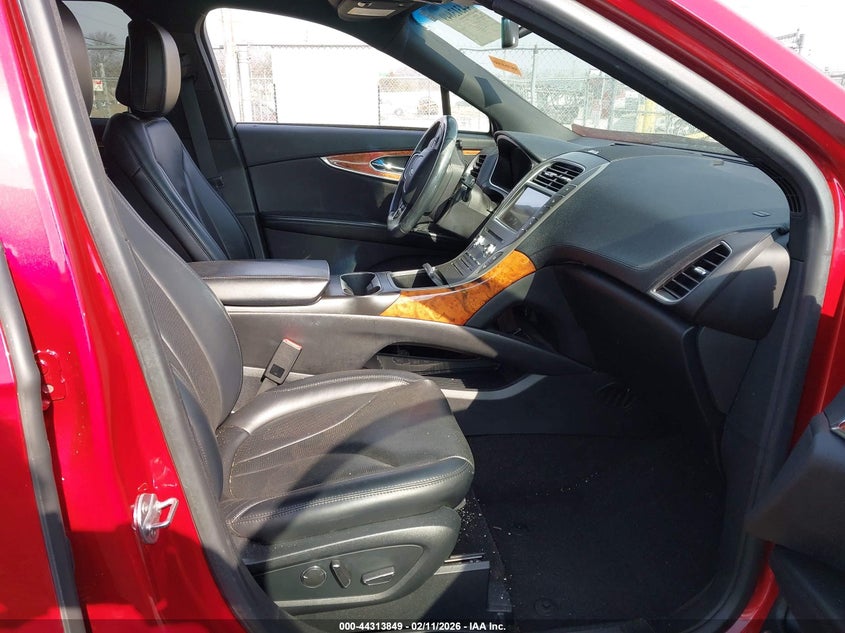 2020 Lincoln Nautilus Reserve