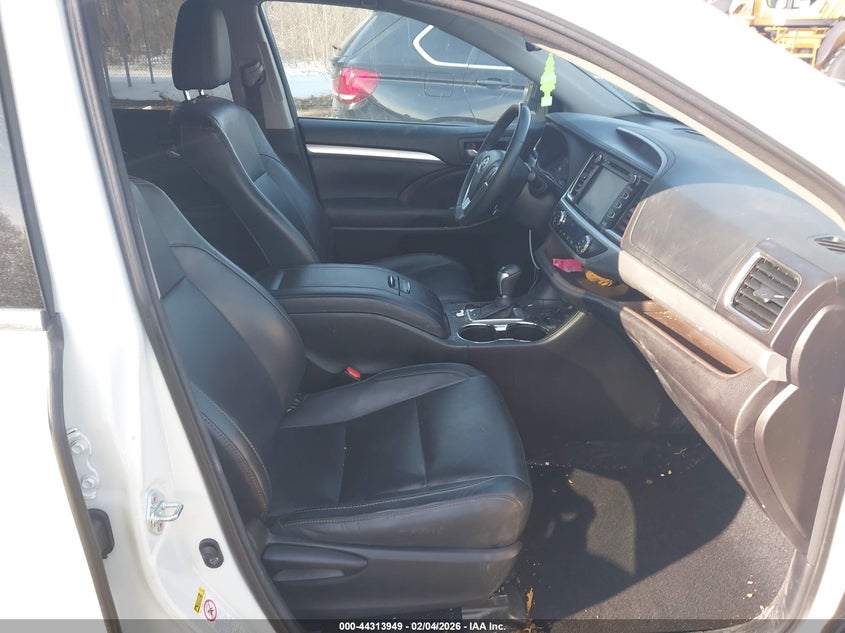 2016 Toyota Highlander Xle V6