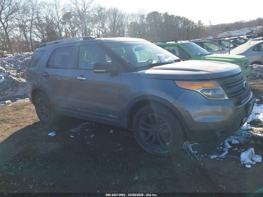2013 FORD EXPLORER auction photo 1