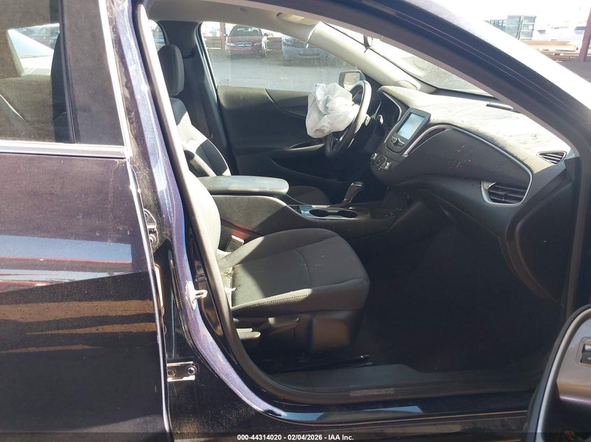 2017 Chevrolet Malibu 1Fl