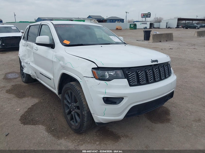2021 Jeep Grand Cherokee Laredo X 4X4