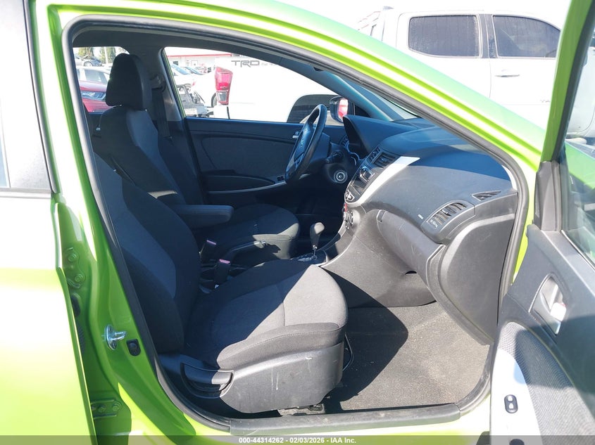 2013 Hyundai Accent Gs