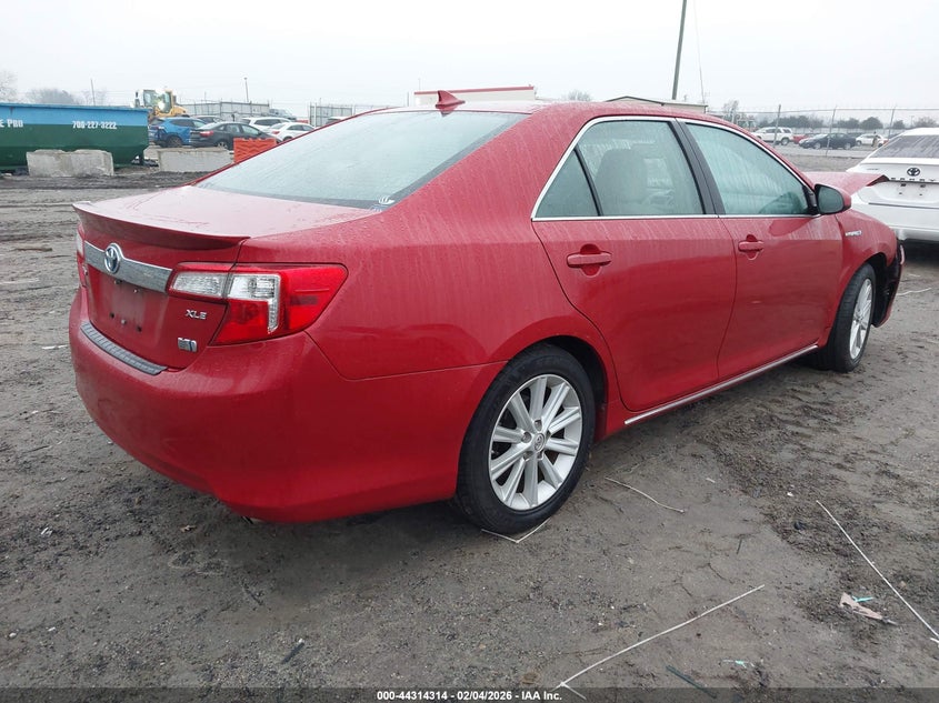 2013 Toyota Camry Hybrid Xle
