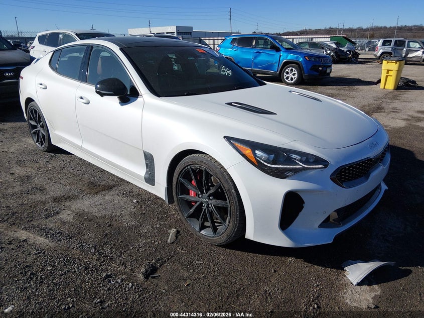 KNAE55LC6N6118873 KIA STINGER Photo 1