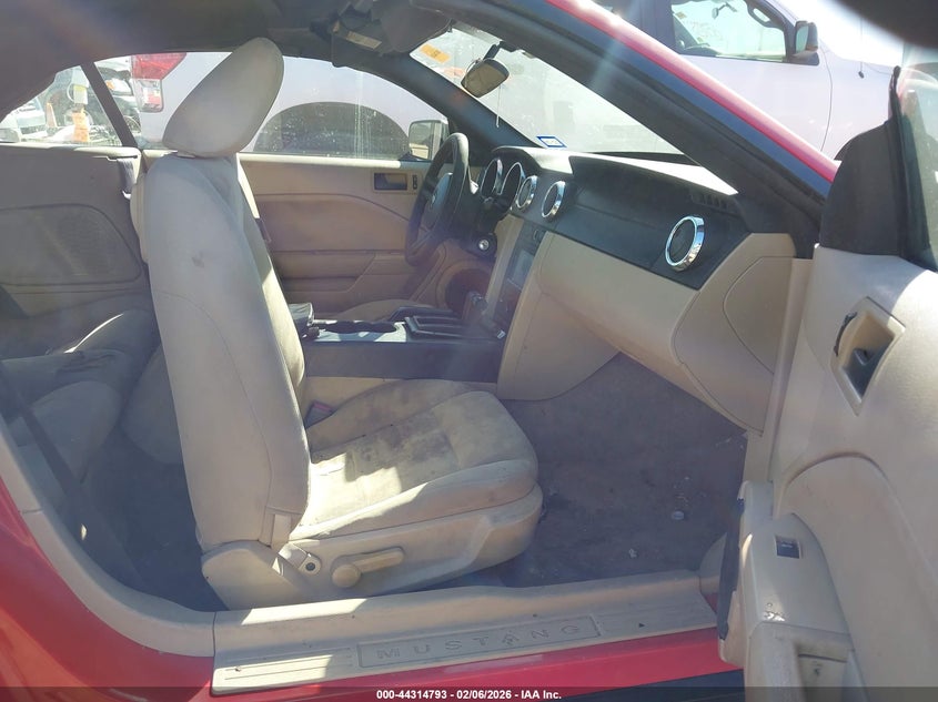 2006 Ford Mustang V6