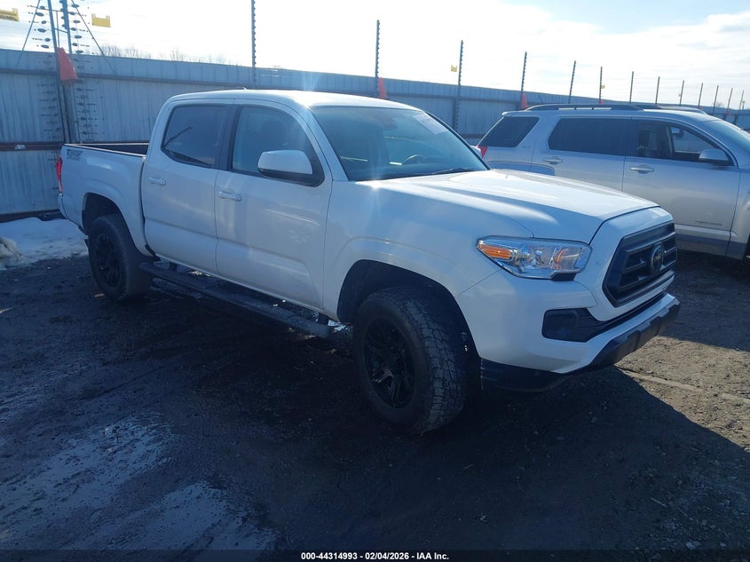 2022 Toyota Tacoma Sr