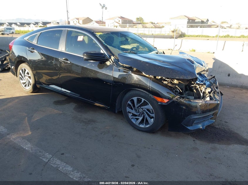 2HGFC2F74JH500467 2018 Honda Civic Ex auction photo 1
