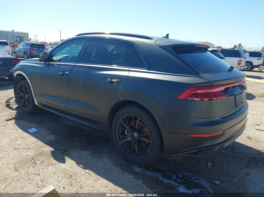 2022 Audi Q8 Premium 55 Tfsi Quattro Tiptronic