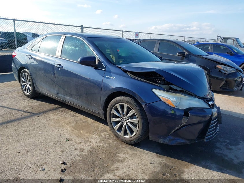 2015 Toyota Camry Hybrid Xle