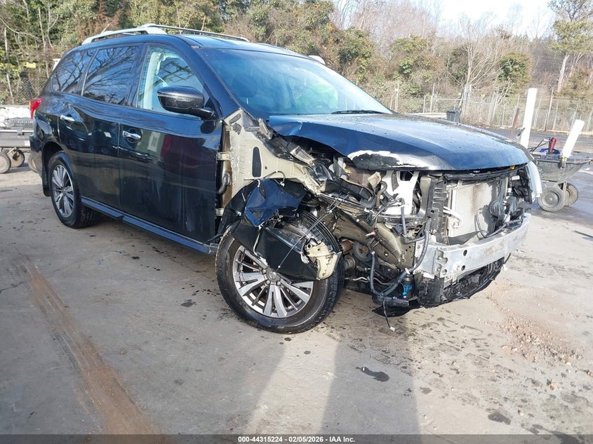 2017 Nissan Pathfinder S
