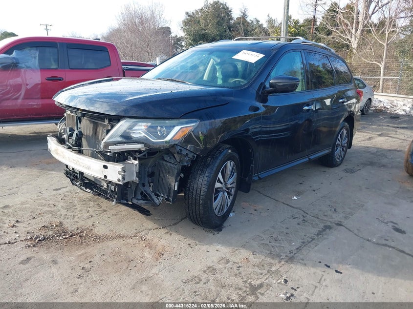2017 Nissan Pathfinder S
