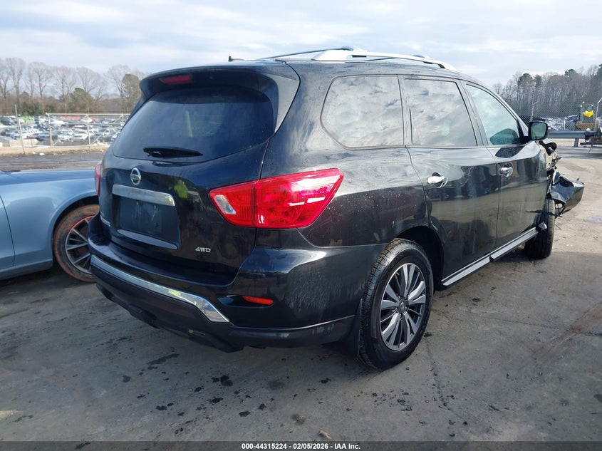 2017 Nissan Pathfinder S