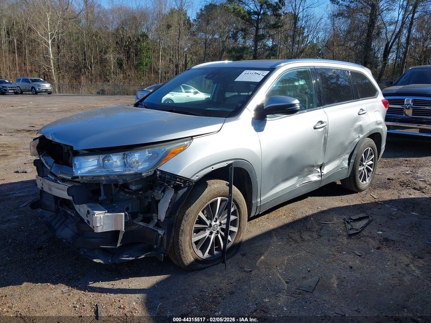 2019 Toyota Highlander Xle