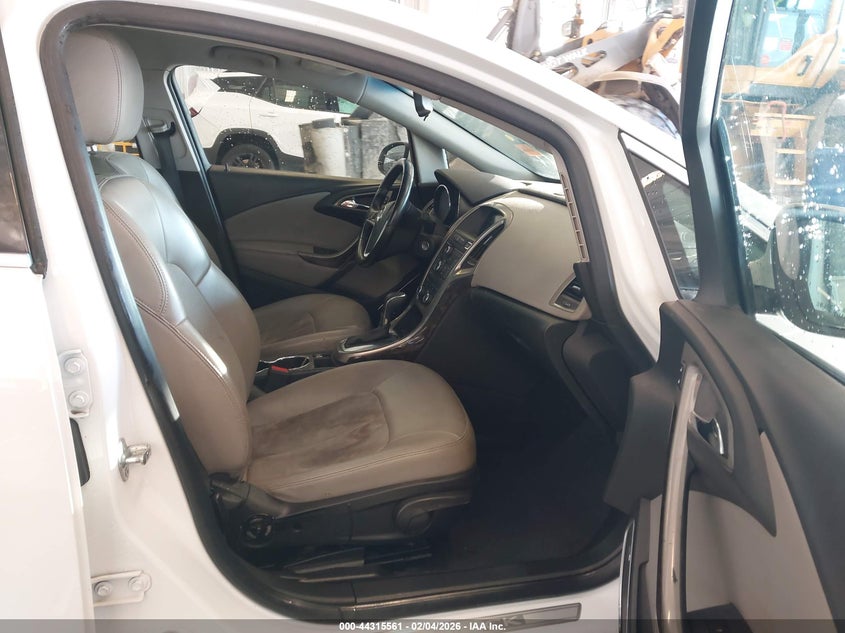 2012 Buick Verano 2.4 white Lot 111044315561 Vin 1G4PP5SK6C4144831