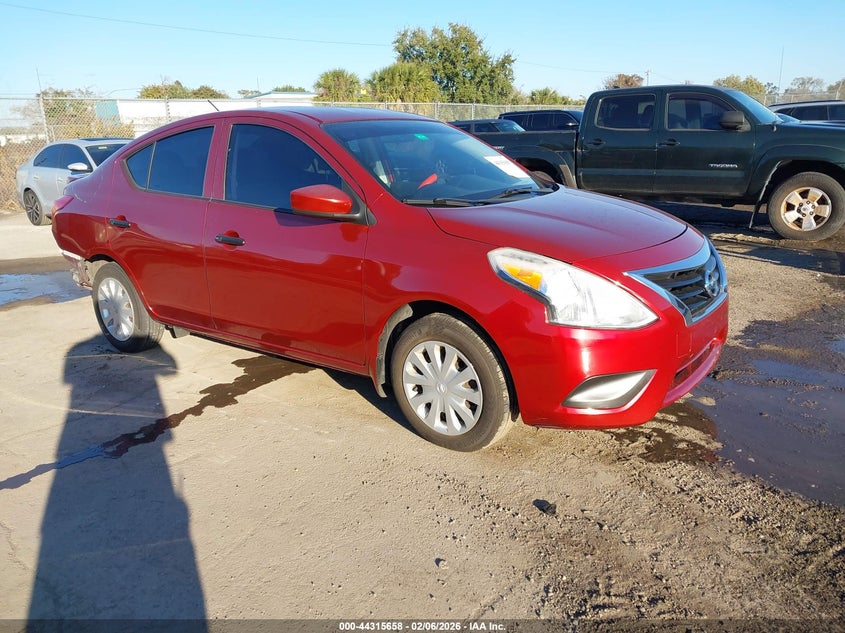 2018 Nissan Versa 1.6 S+