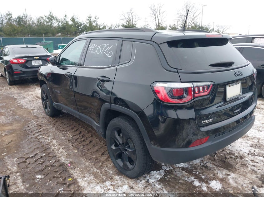 3C4NJDBB2KT682667 2019 Jeep Compass 2.4 Altitude 4X4 black