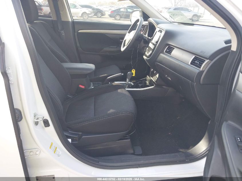 2018 Mitsubishi Outlander Es