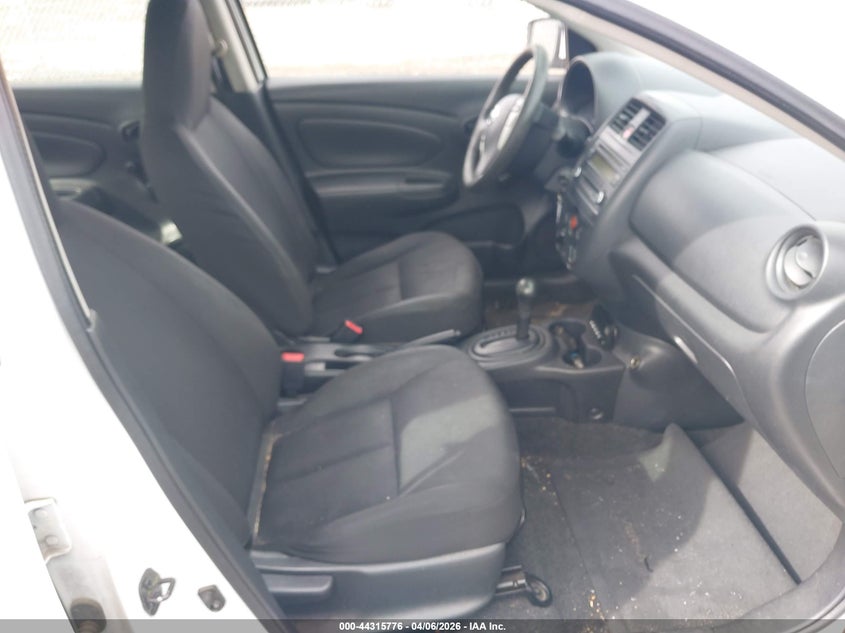 2017 Nissan Versa 1.6 S+