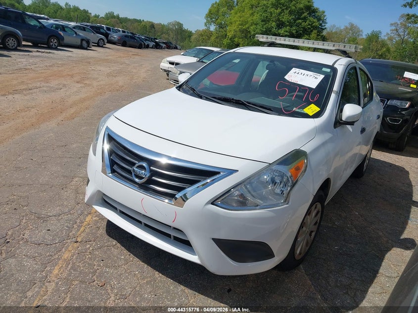 2017 Nissan Versa 1.6 S+