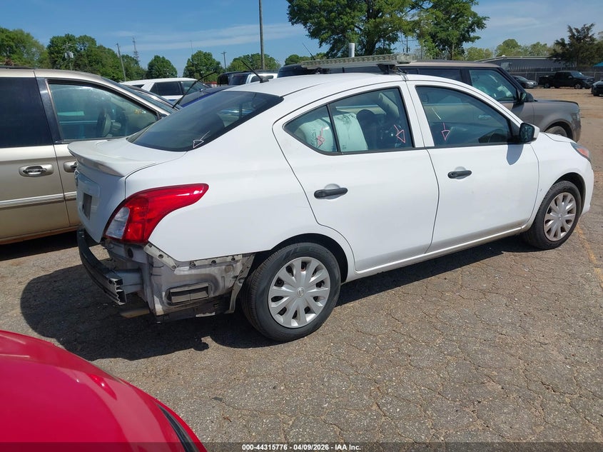 2017 Nissan Versa 1.6 S+