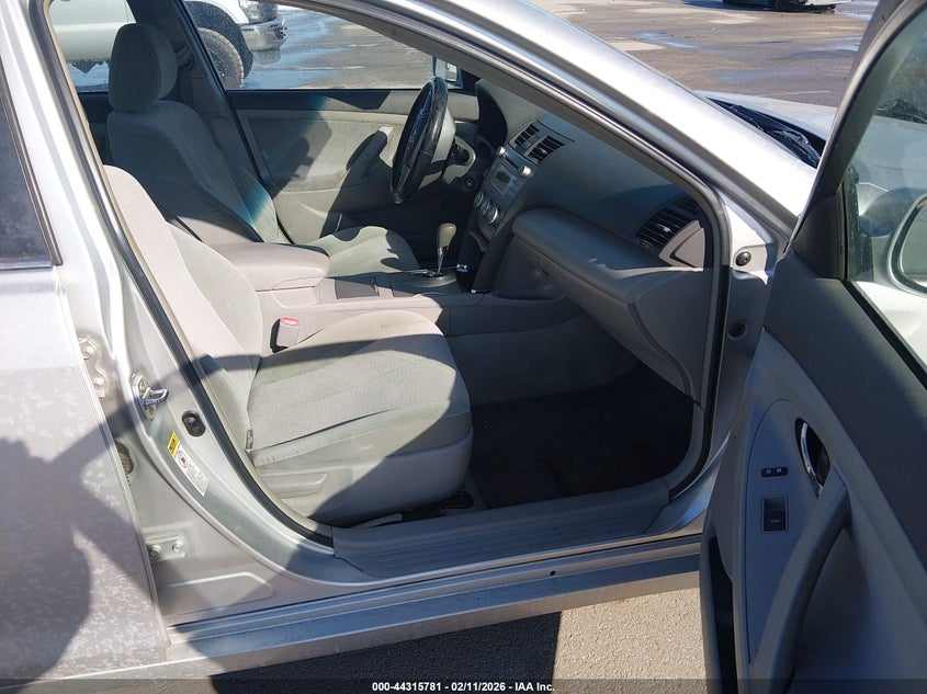 2010 Toyota Camry Le