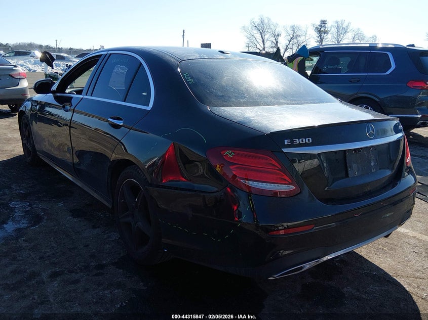 2017 Mercedes-Benz E 300 4Matic
